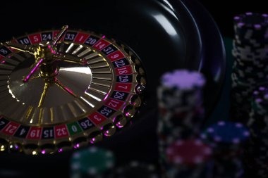 vegawin blackjack table with dealer and player cards